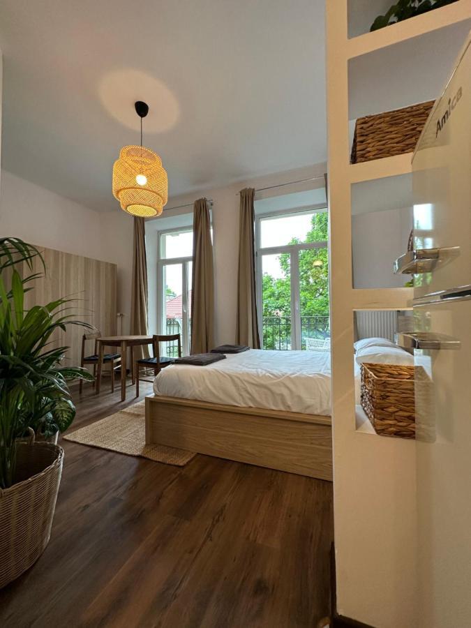 Studio Na Starej Ochocie Apartment Warsawa Bagian luar foto